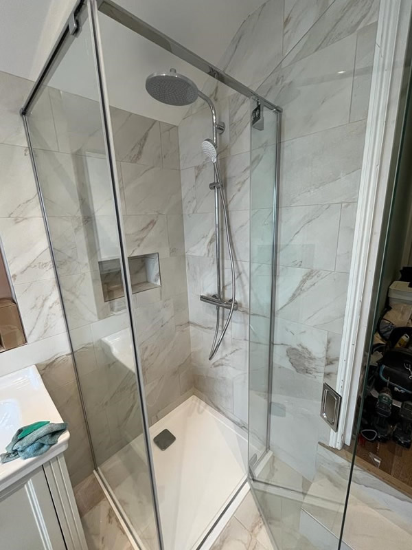 shower and bath fitting Staines on Thames
